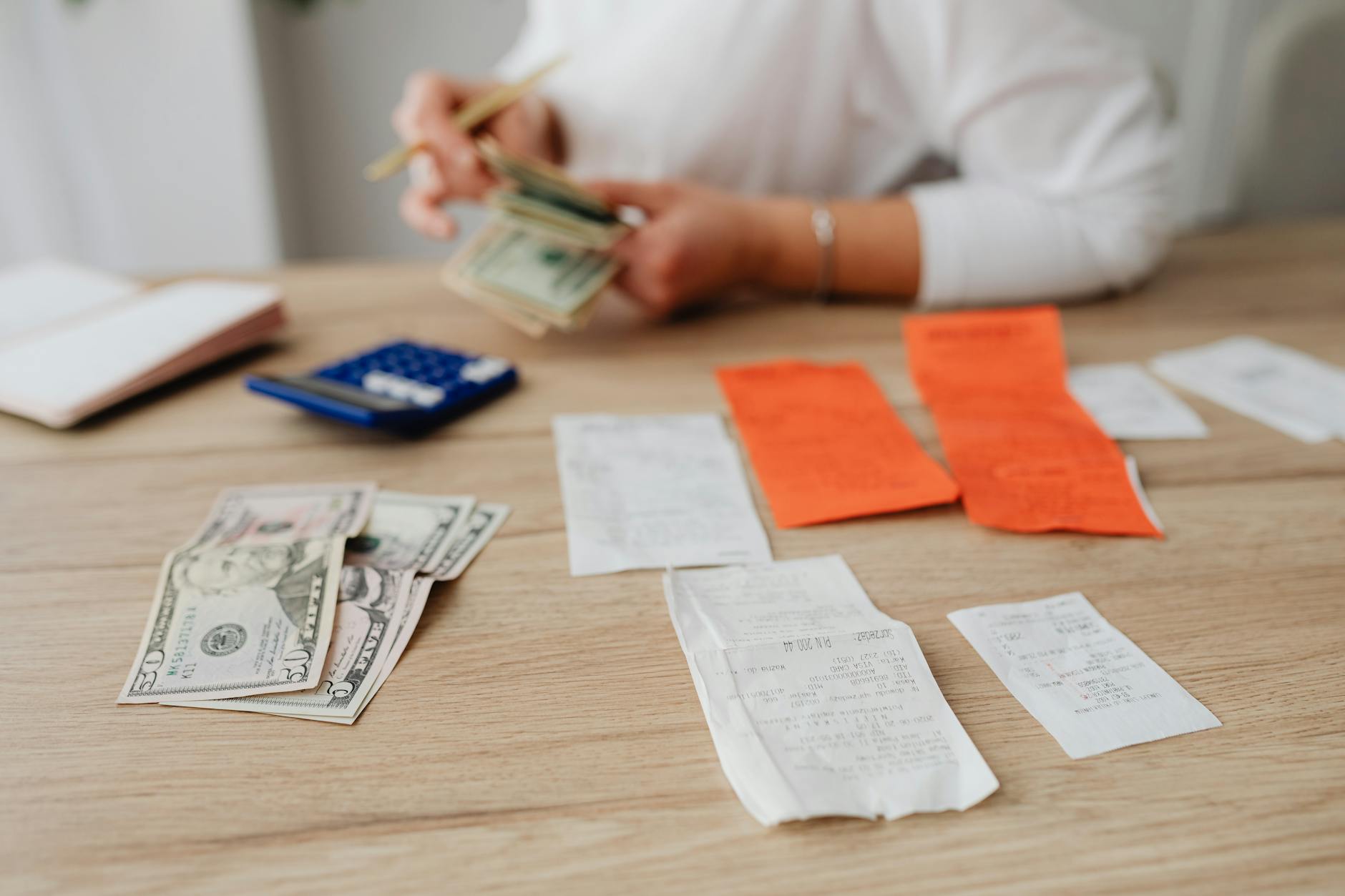 A simple expense-tracking dashboard with shared review tools